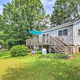 Adorable Lakefront Cottage w/ Dock & Grill!