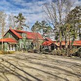 Charming Waterfront Ridgeway Cabin w/ Dock!