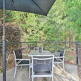 Wooded Cottage - 3 Mi to Clemson University