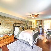 Augusta Studio at Halcyon Spa Bed & Breakfast