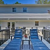 2 Mi to Clemson: Central Villa w/ Deck, Near Lakes