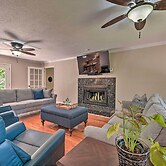 2 Mi to Clemson: Central Villa w/ Deck, Near Lakes