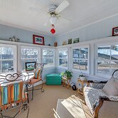 Cozy Augusta Home w/ Porch: Walk to Katy Trail!