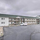 Spacious Lakefront Condo w/ Views in Camdenton!