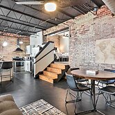 Sleek, Modern Loft in Downtown Springfield!