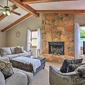 Table Rock Lake Getaway w/ Fire Pit, Deck & Grill!