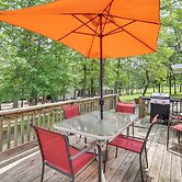 Bull Shoals Lake Home w/ Porch - Steps to Water!