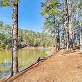 Lakefront Mccormick Gem: Deck & Golf Course Views