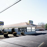 Capri inn and Suites