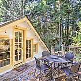 Owls Nest Studio w/ Hot Tub: Hike Nearby!