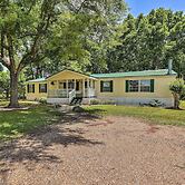 Charming Countryside Home w/ Covered Porch!