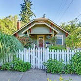Charming Eugene Vacation Home: 1 Mi to Dtwn!