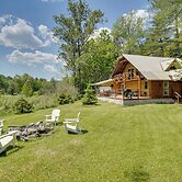 Killington Area Escape w/ Deck, Views & Hot Tub!