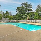 Lincoln Condo w/ Resort Amenities & Mountain Views