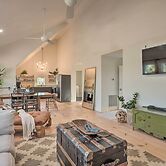 Modern Cottage Escape On Table Rock Lake!