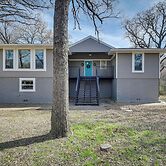 Modern Flower Mound Home < 2 Mi to River Walk