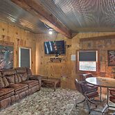 Pet-friendly Vacation Rental in Braymer!