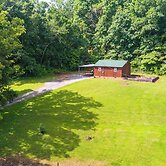Rustic Cabin on Farm ~ 4 Mi to Kentucky Lake!