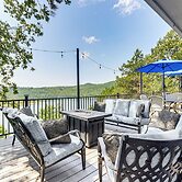 Table Rock Lake Hideaway w/ Deck: Bring Your Boat!