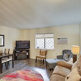 Walkable Lead Condo: 5 Mi to Terry Peak Ski Area!