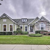 Great for Groups: Bayside Resort Home w/ Patio