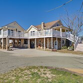 Welcoming Cottage w/ Outdoor Pool & Water Views!