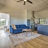 Chic Fredericksburg Retreat - Near Wineries!