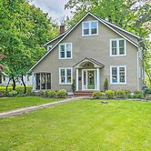 Elegant Charles Town Home: Grill, Walk Dtwn!