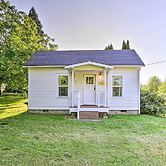 Ferndale Cottage on Private 20 Acre Farm!