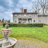 Lakefront Cayuga Retreat w/ Private Deck & Hot Tub