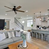 Modern Luxury Retreat: Walk to Tims Ford Lake!
