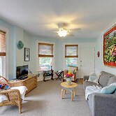 Lovely Hendersonville Retreat ~ 1 Mi to Downtown!