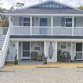 Ocean Isle Beach Studio w/ Patio - 1 Mi to Pier!