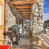 'sasquatch Inn' Retreat Near Fishing & Hunting!