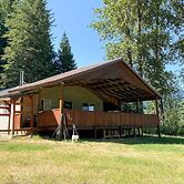 Private 2-acre Retreat w/ MTN Views, Walk to River