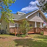 Secluded & Quiet Coastal Home: 1 Mile to Boat Ramp