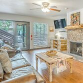 Condo Near Midtown Ruidoso w/ Furnished Deck!