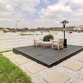 Spacious Houston Home w/ Private Yard & Fire Pit!