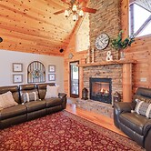 Deck, Gas Grill + Mtn Views: Sparta Cabin Stay!