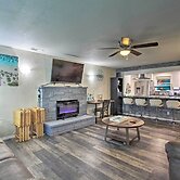 Hot Tub & Theater Room: Tropical Springfield Home