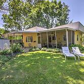 Walk to River! 'it's A Wonderful Life' Cottage