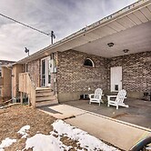 Pet-friendly Aurora House w/ Mountain Views!