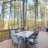 Peaceful Durham Retreat on Pond With Huge Deck!