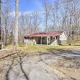 Charming Home With Yard Near Shenandoah River!