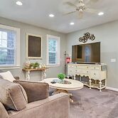 2 Mi to Bay Park: Charming Milwaukie Getaway