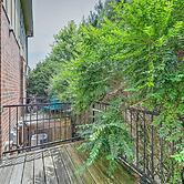 Charming Springdale Townhome ~ 5 Mi to Dtwn!
