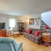 Home w/ Screened-in Porch < 1 Mi to Lake Erie