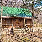 Quaint 'lakeside' Cabin w/ Pond & Fire Pit!