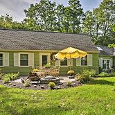 Pittsford Trolley Home - Near Erie Canal!