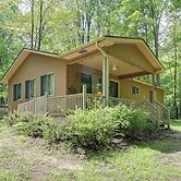 Secluded Farwell Cabin w/ Fire Pit & Gas Grill!